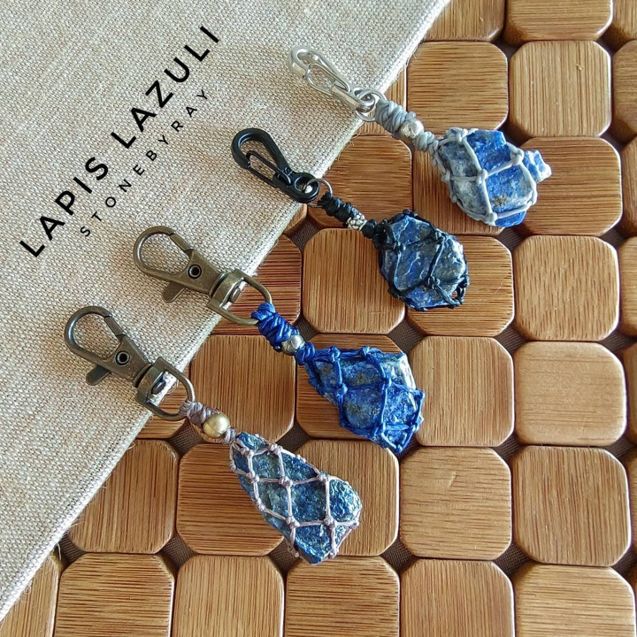 Llavero de lapislázuli - Amuleto de gema azul mística
