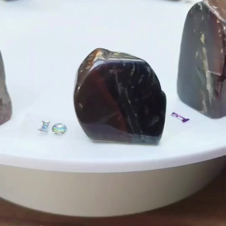 Piedra de hierro tigre: cristal curativo pulido natural