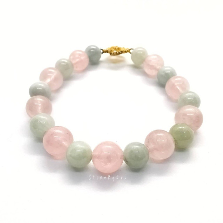 Bracelet en jade et quartz rose : bijou avec pendentif en argent