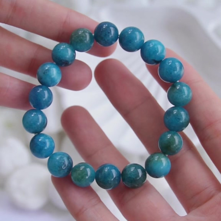 Apatite Stone: Boost Confidence and Success with Cherie Lucky