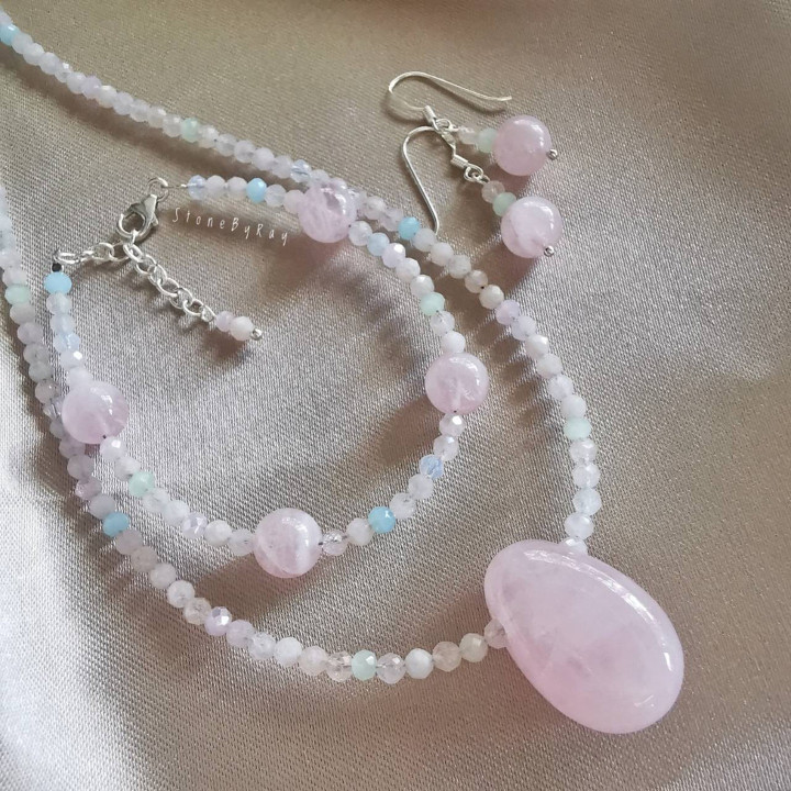 Rose Quartz and Beryl Jewelry Set | Natural Stone Elegance