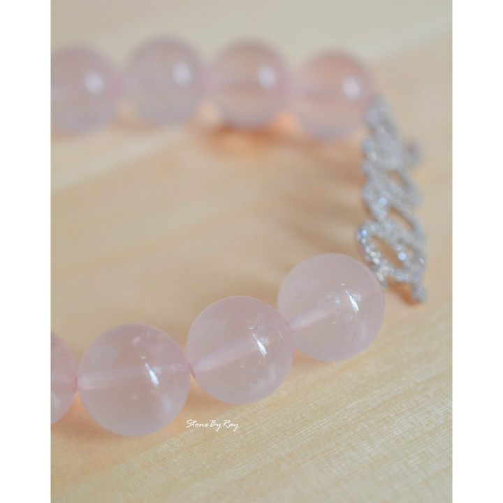 Pulsera de cuarzo rosa: Amor y energía curativa