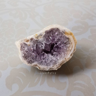 Amethyst Geode SC-146: Natural Crystal Beauty