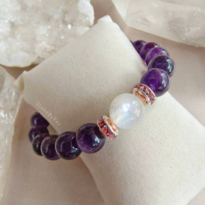 Amethyst and Moonstone Bracelet: Radiant Energy and Serenity