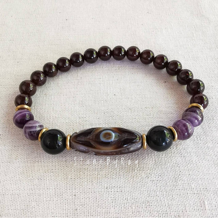 Celestial Eye Bracelet: Onyx, Amethyst and Garnet