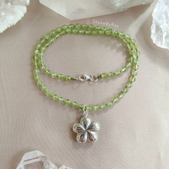 Peridot Necklace: Sterling Silver Flower Pendant