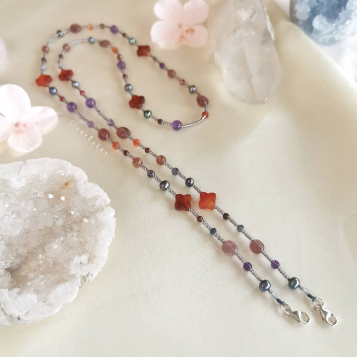 4-in-1 Stone Bracelet: Necklace, Bracelet and More!