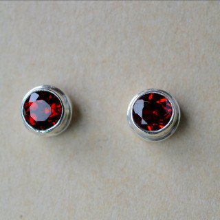 Elegant Silver Earrings with Sparkling Garnet Stones