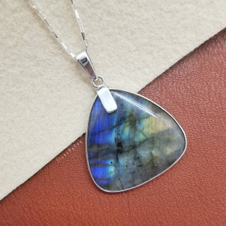 Labradorite Pendant Necklace - Mystical Silver Jewelry