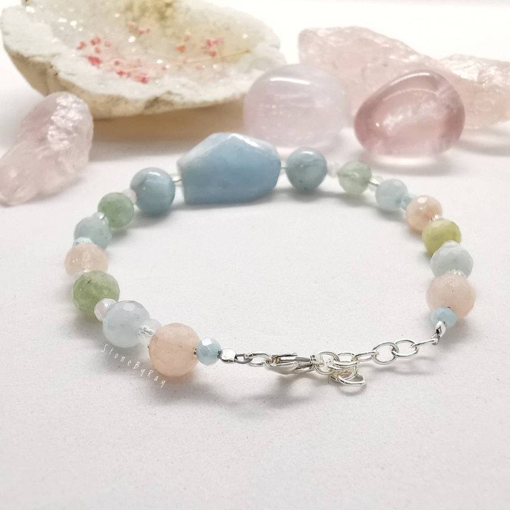 Armband aus Aquamarin und Beryll – Elegantes Mondstein-Schmuckstück