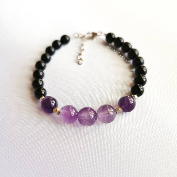 Amethyst and Onyx Bracelet | Spiritual Protection and Style