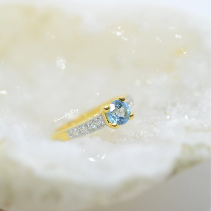 Elegant Blue Topaz Silver Ring - Sterling 925 Jewelry
