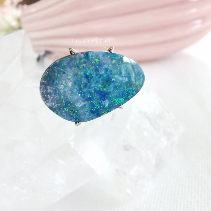 Radiant Australian Opal: Natural Beauty and Uniqueness