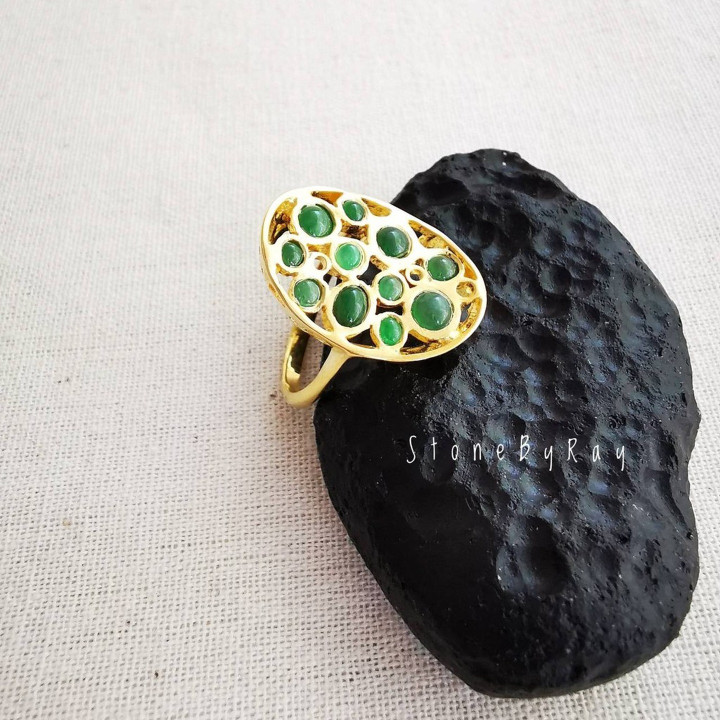 Elegant Jade Ring (RG-093) - Timeless Style and Natural Beauty