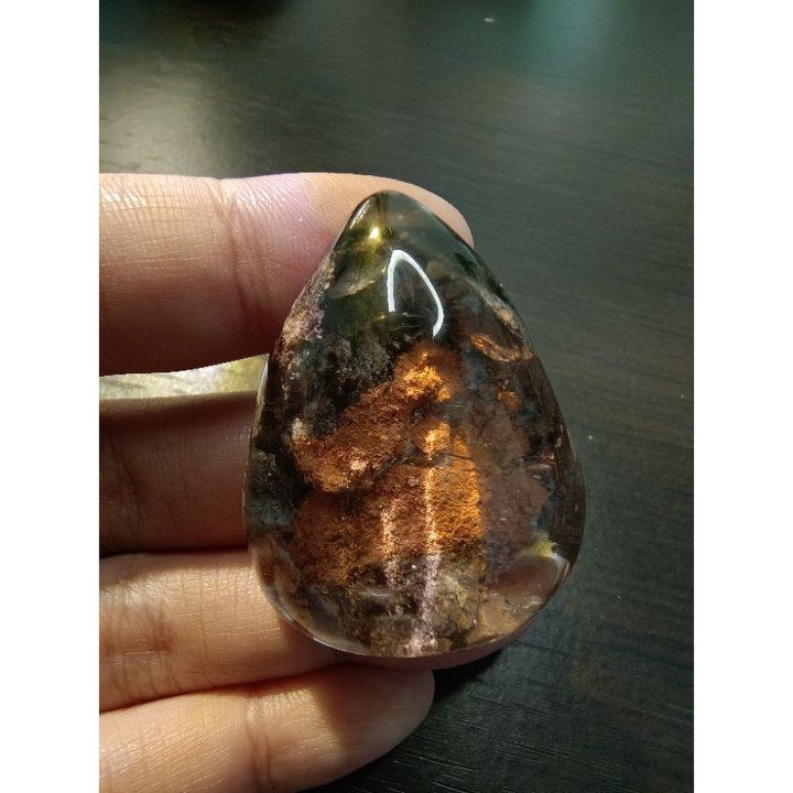 Cristal de quartz lodolite à hautes vibrations - N° 22