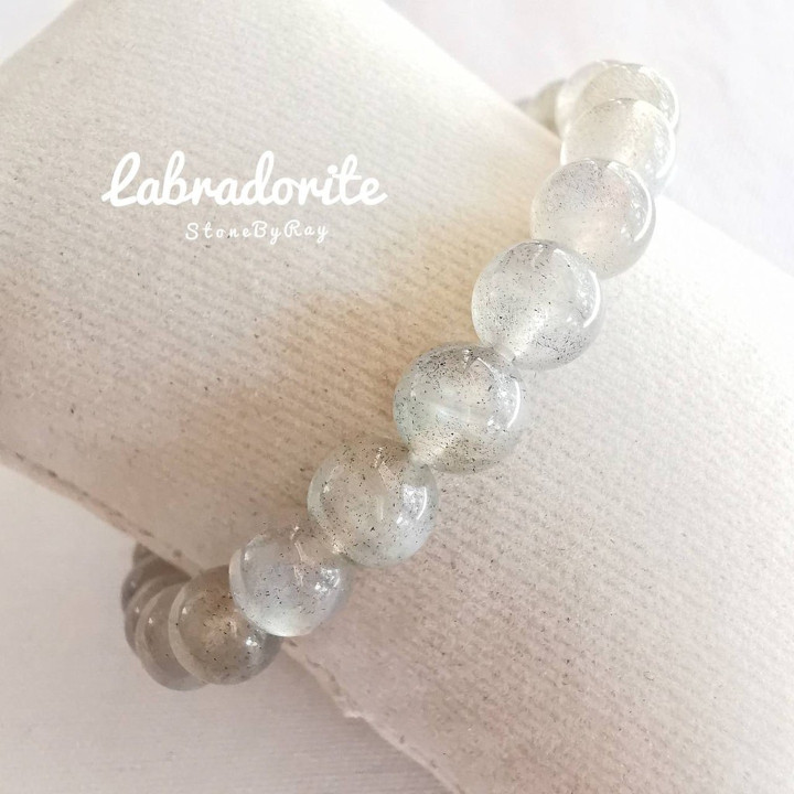 Labradorite Bracelet with Silver Bow Charm - Unique Style