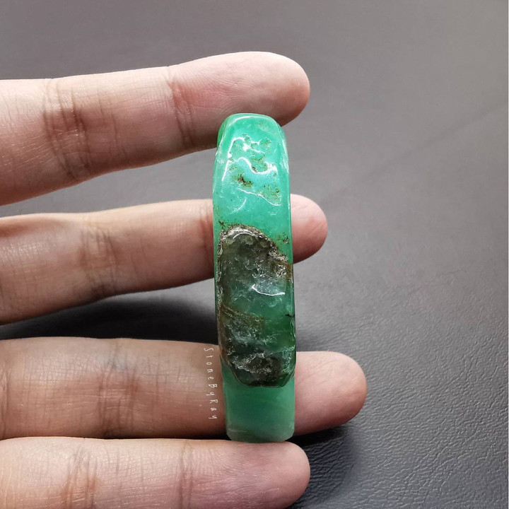 Polished Chrysoprase Stone: Natural and Vibrant Green