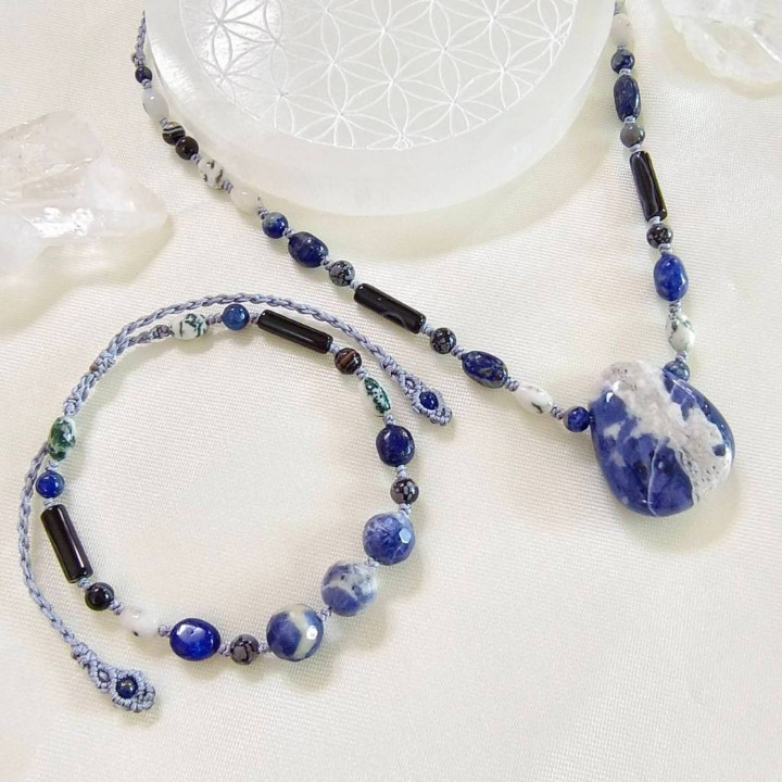 Spirituelles Edelstein-Halskettenset: Sodalith, Moosachat und Lapislazuli