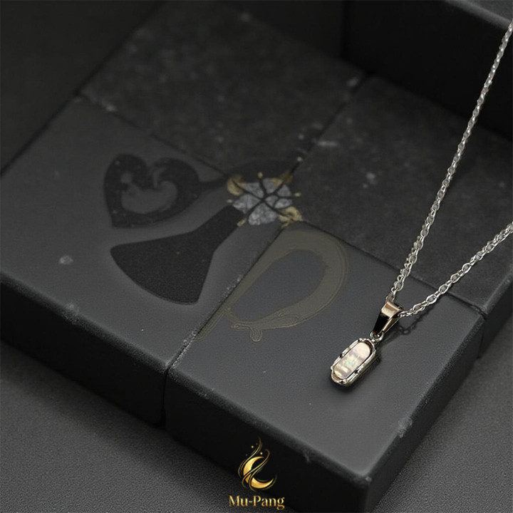 Lucky Mother-of-Pearl Shell Necklace | Amulet Charm Pendant