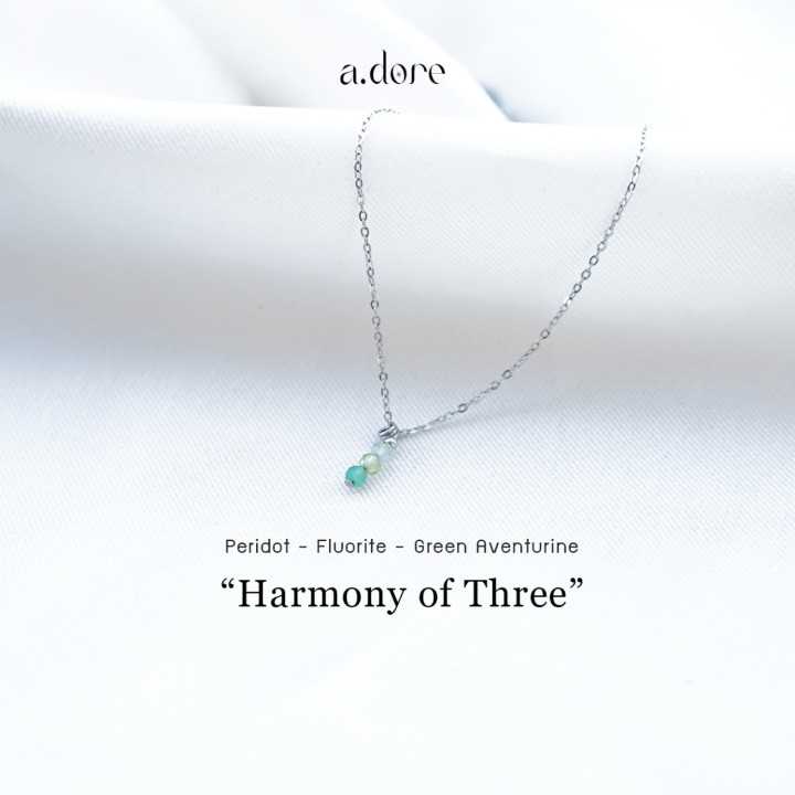 Collar de tres piedras de la suerte: peridoto, fluorita y aventurina.