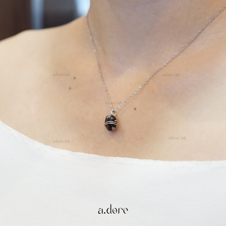 Handmade Snowflake Obsidian Lucky Stone Necklace