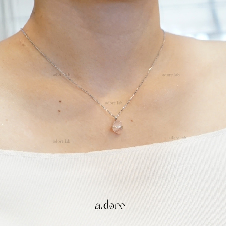 Rose Quartz Necklace: Zodiac Luck and Natural Beauty