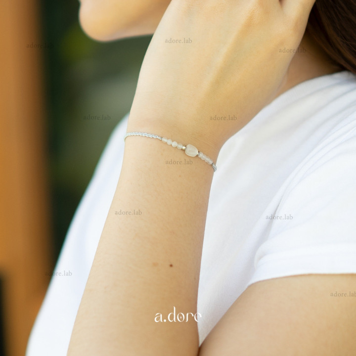 Pulsera de piedra lunar de la suerte: Joyería con dije de piedra natural