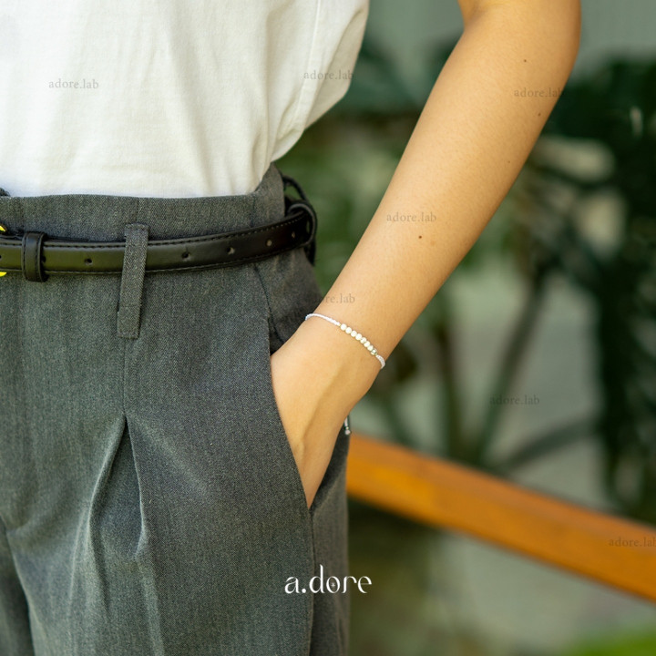 Lucky Howlite Stone Bracelet | Customizable and Natural