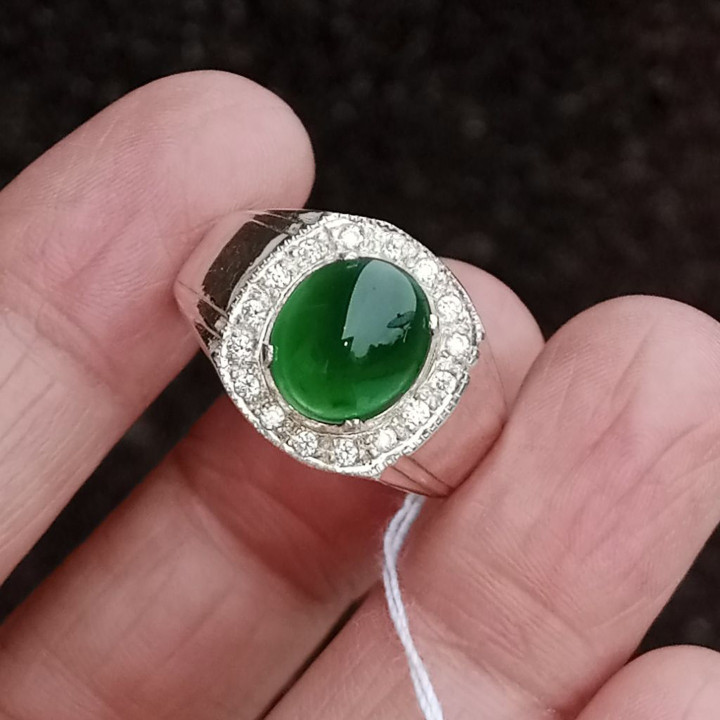 Natural Burmese Green Jade Ring | 925 Sterling Silver | Certificate Included