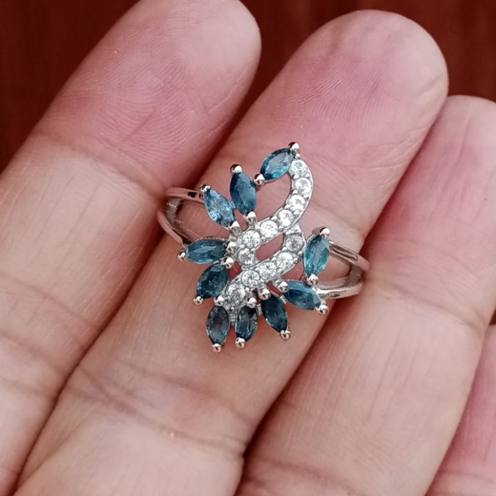 Vintage Siam Sapphire Ring in Sterling Silver - Size 52