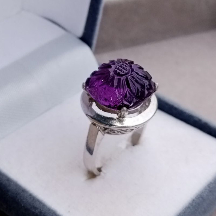 Amethyst Engraved Ring in Sterling Silver (Size 55)