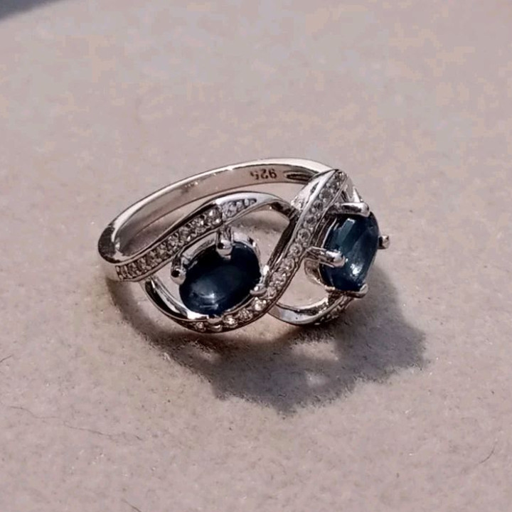 Unique Vintage Siam Sapphire Ring in Sterling Silver