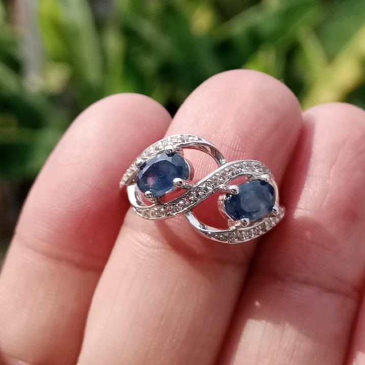 Unique Vintage Siam Sapphire Ring in Sterling Silver
