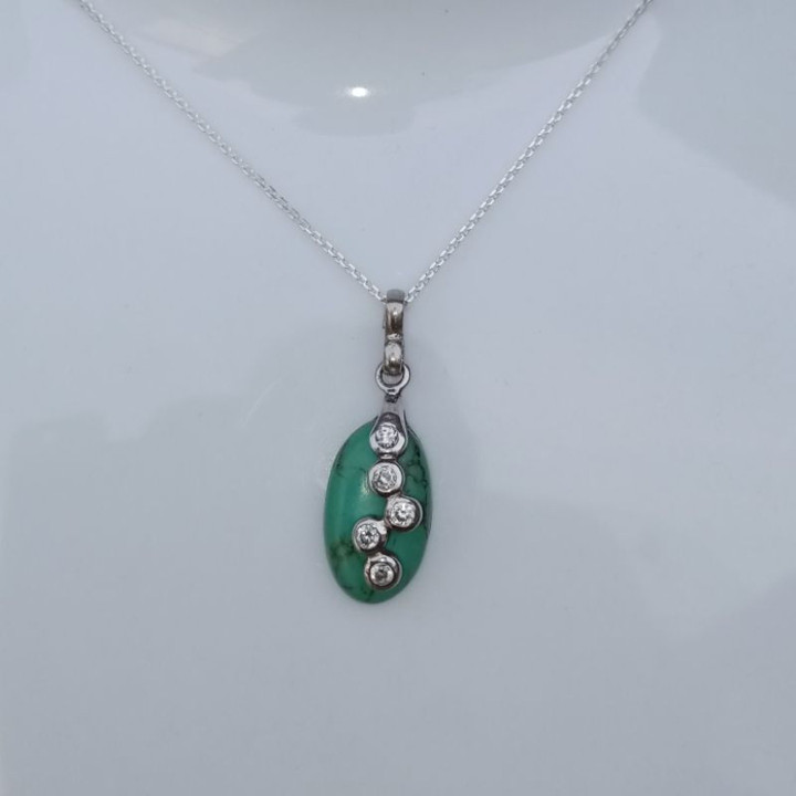 Collar con piedras preciosas auténticas en plata de ley
