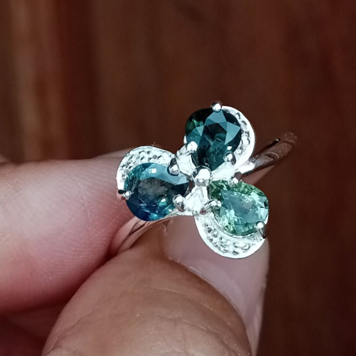 Green Sapphire Ring | Size 56 | 925 Sterling Silver