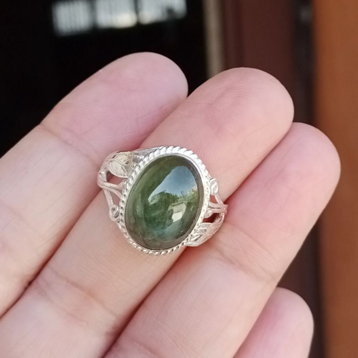 Green Sapphire Sterling Silver Ring (Size 55.5)