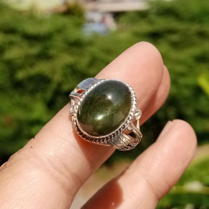 Green Sapphire Sterling Silver Ring (Size 55.5)