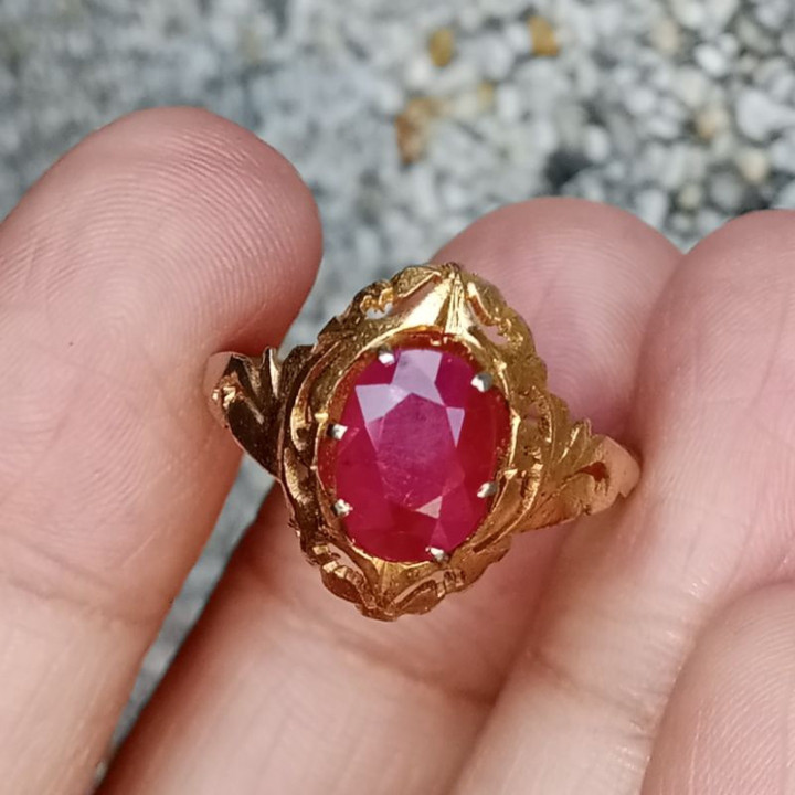 Vintage Burmese Ruby Ring | Size 54 | 6x8mm Gemstone