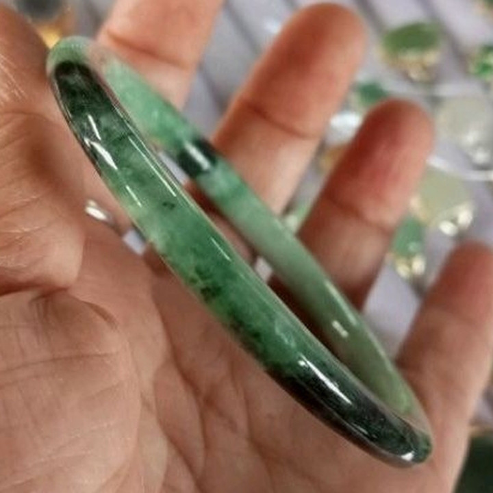 Authentic Burmese Jadeite Bangle | Natural, 57/59mm