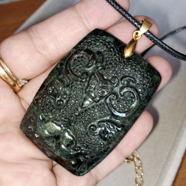Pendentif en jade de l'année porte-bonheur de la Chèvre | Jade naturelle de Birmanie
