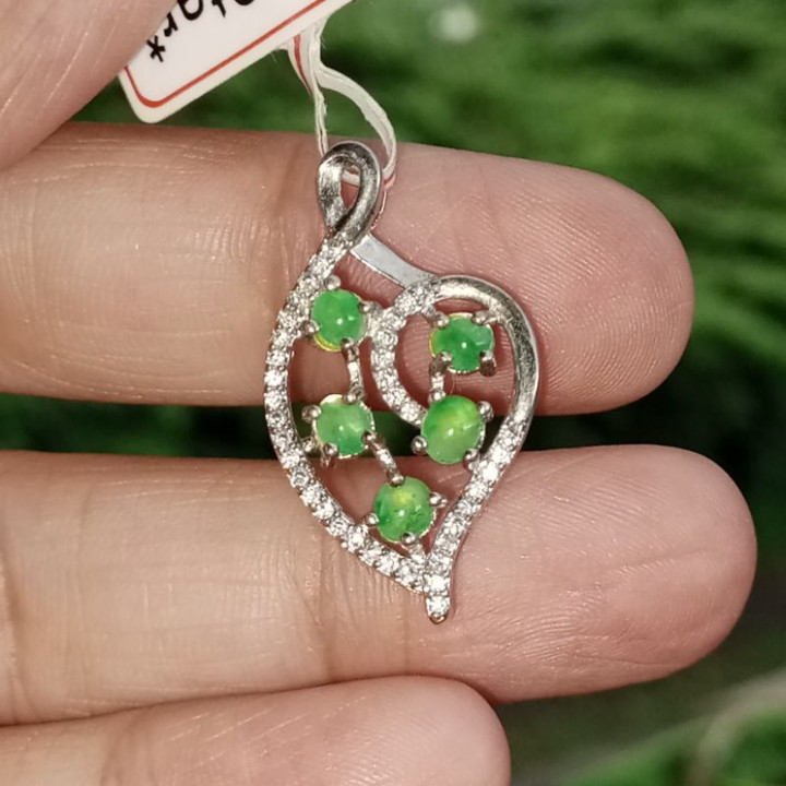 Anhänger aus burmesischer Jade – 925er Silber, natürlicher Jadeit Typ A