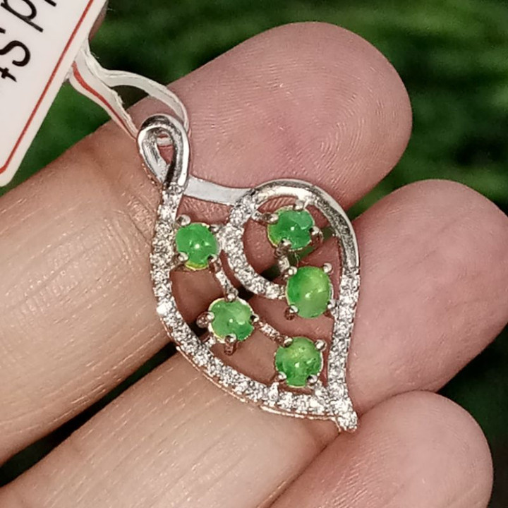 Anhänger aus burmesischer Jade – 925er Silber, natürlicher Jadeit Typ A