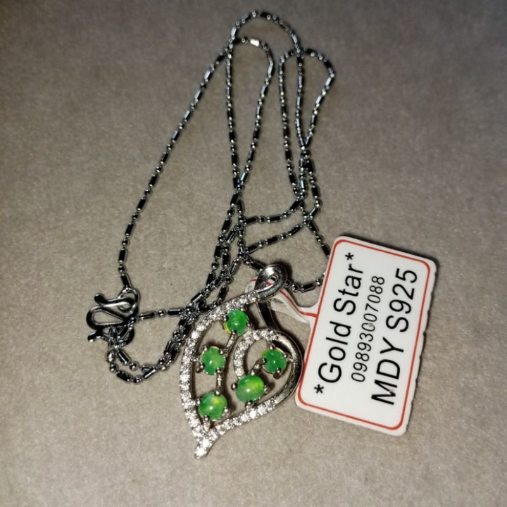 Anhänger aus burmesischer Jade – 925er Silber, natürlicher Jadeit Typ A