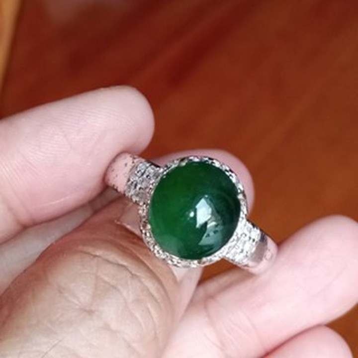 Genuine Burmese Jade Ring - Size 60 - Exquisite Elegance
