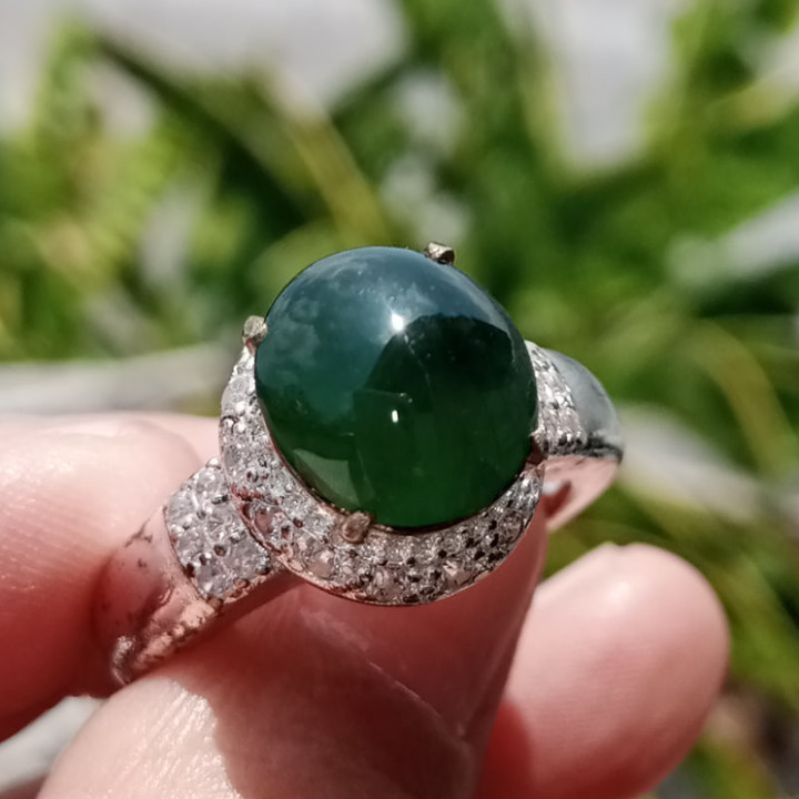 Genuine Burmese Jade Ring - Size 60 - Exquisite Elegance