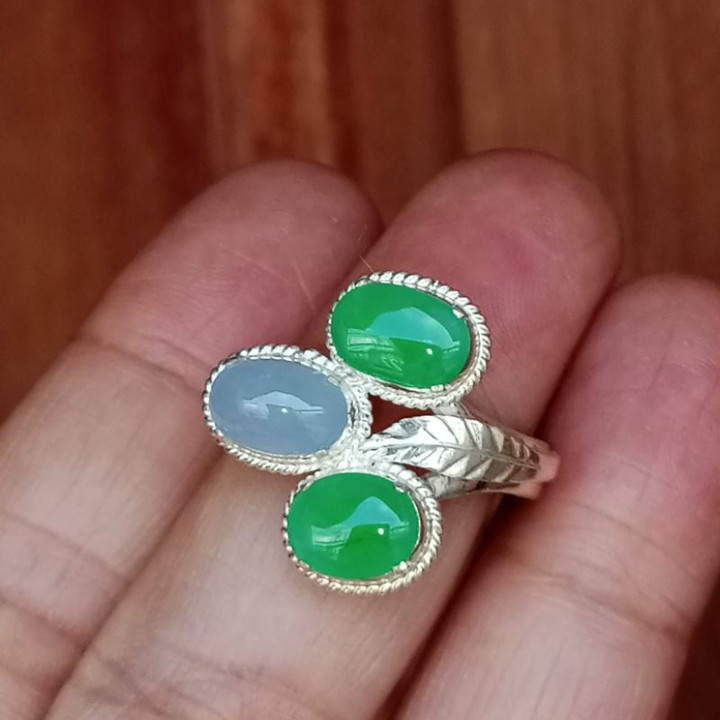 Stunning Genuine Burmese Jade Ring in Sterling Silver