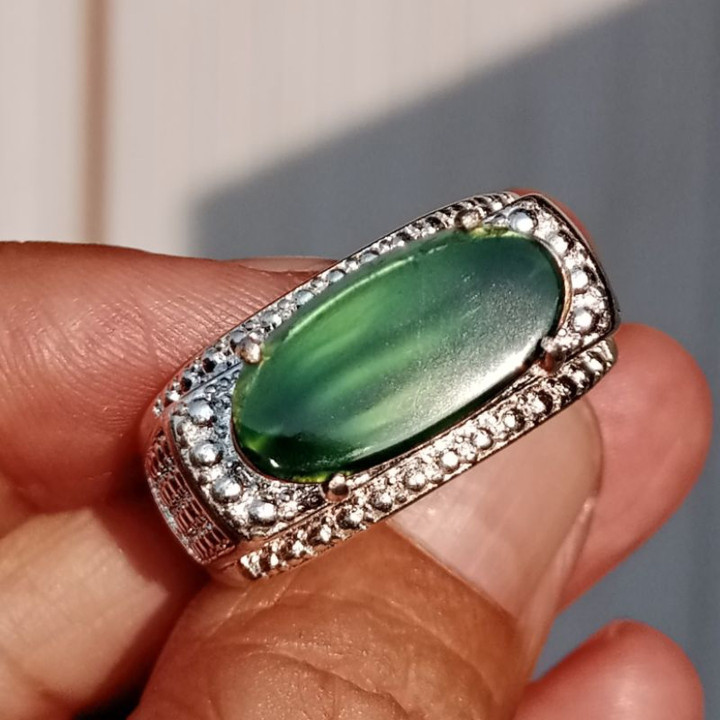 Elegant Burmese Jade Ring (Size 61, Natural Type A)