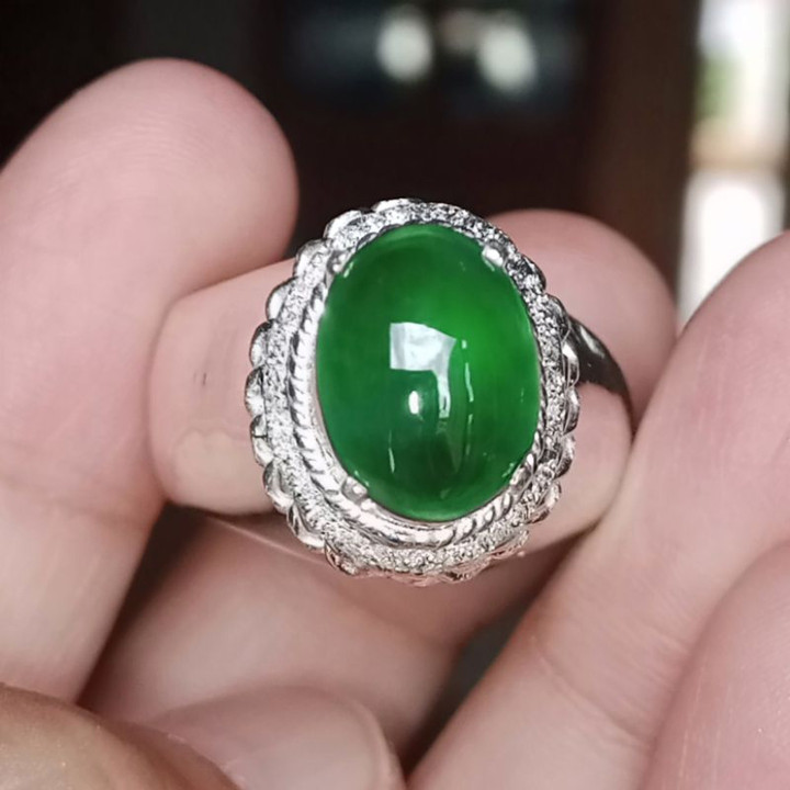 Jadeite verte impériale - Pierre précieuse naturelle de type A