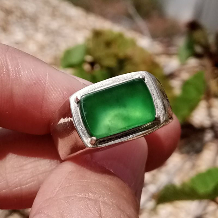 Authentic Burmese Jade Ring (Size 58) in Sterling Silver