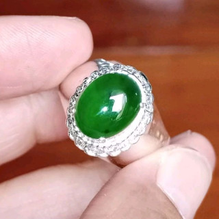 Authentic Burmese Jadeite: Imperial Green, Type A w/ Certificate